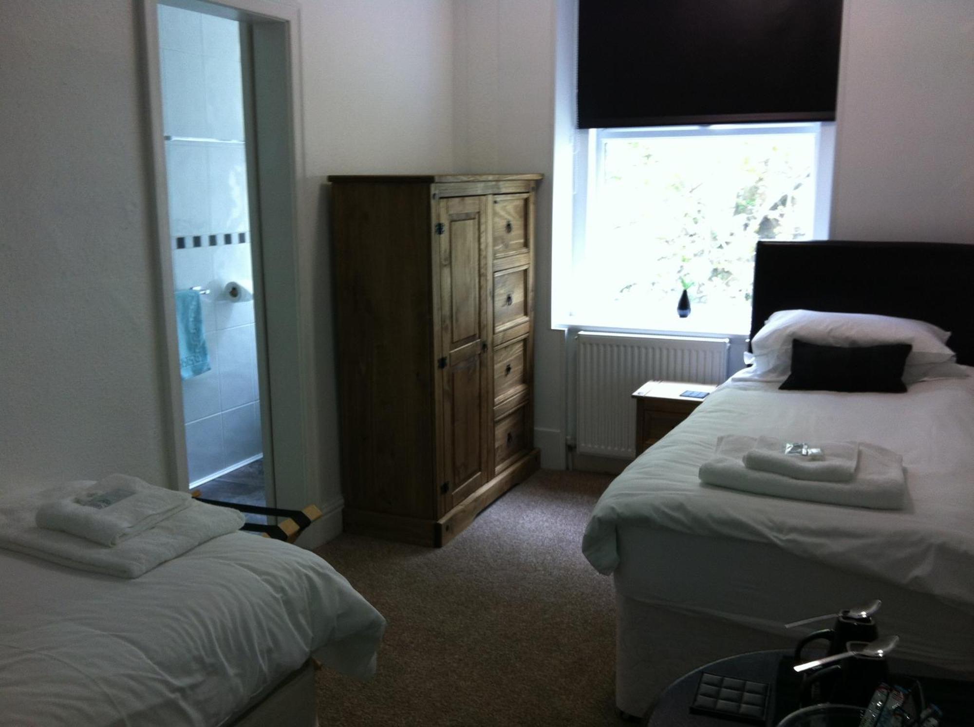 Edelweiss Guest House Douglas Luaran gambar